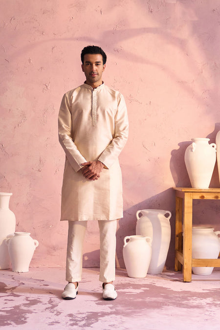 SHRESTHA By VASTRAMAY Men's Beige Silk Blend Kurta